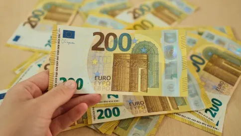 Investovanie 200 eur mesačne