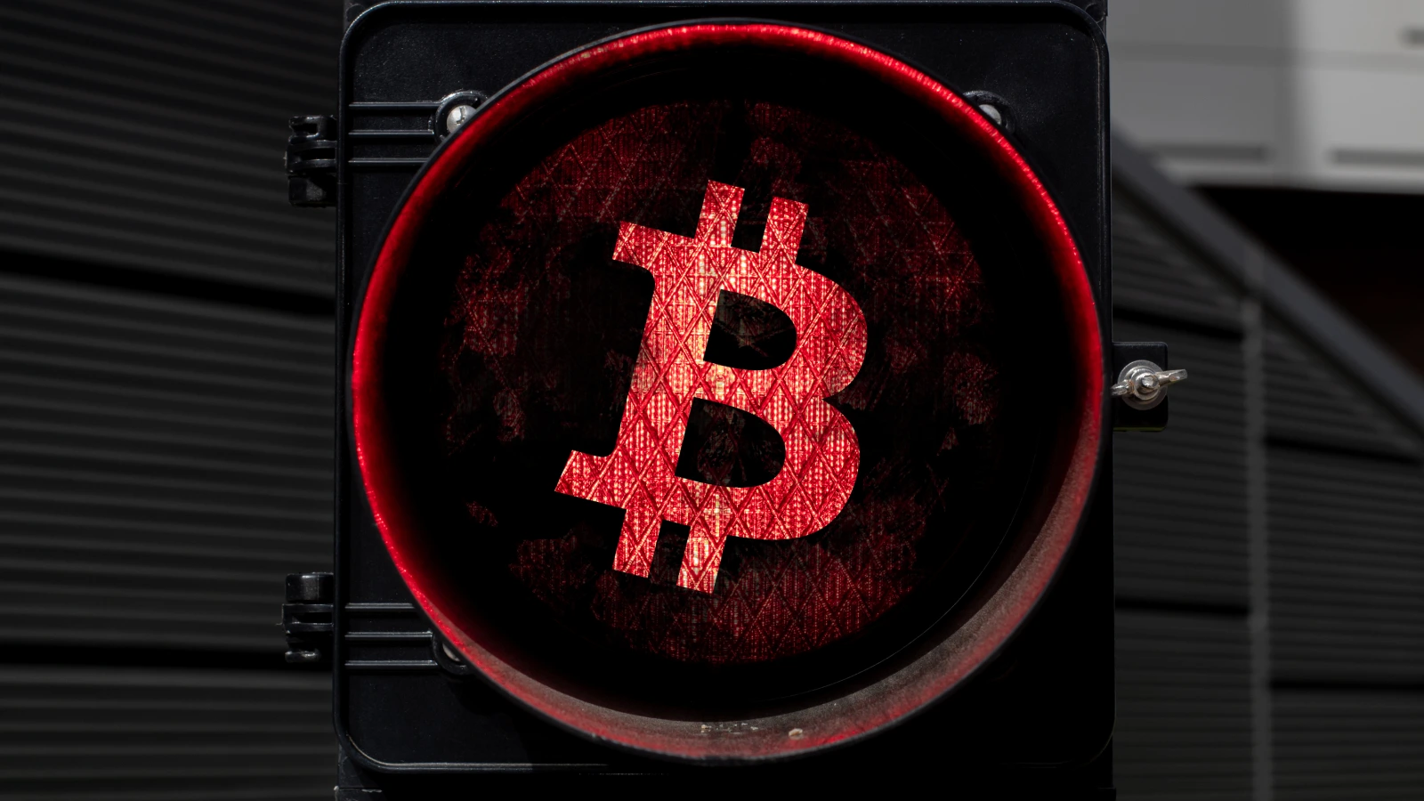 NBS upozorňuje na krypto firmy