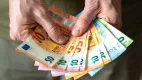 Slováci platia na daniach viac než vlani