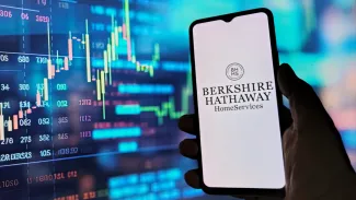 Berkshire Hathaway nakupuje akcie