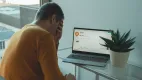 Bitcoin a strata 10 000 eur