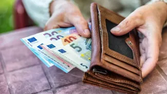 Výplata Slovákom nestačí