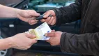 Finančná správa odhalila úniky pri predaji áut
