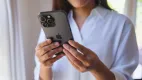 Iphone verzus akcie Apple