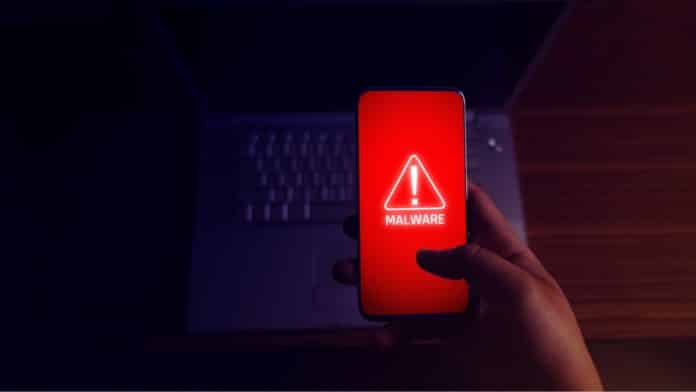 Pozor na malware na Messengeru - těží Monero!,zdroj: www.shutterstock.com/Suttipun Pozor na malware na Messengeru - těží Monero!