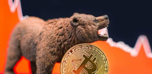 Tvrdý pád na trhu s kryptomenami - Bitcoin testuje 30k, Ethereum je stále vysoko
