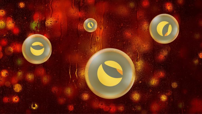 Najväčšie kryptoburzy pozastavili výbery tokenov LUNA a UST ,zdroj: www.shutterstock.com/FurkanCubuk Najväčšie kryptoburzy pozastavili výbery tokenov LUNA a UST