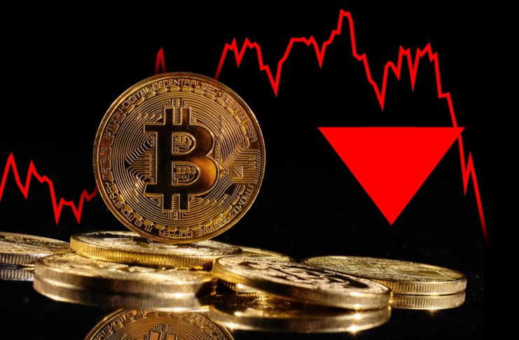 Bitcoin neustále klesá