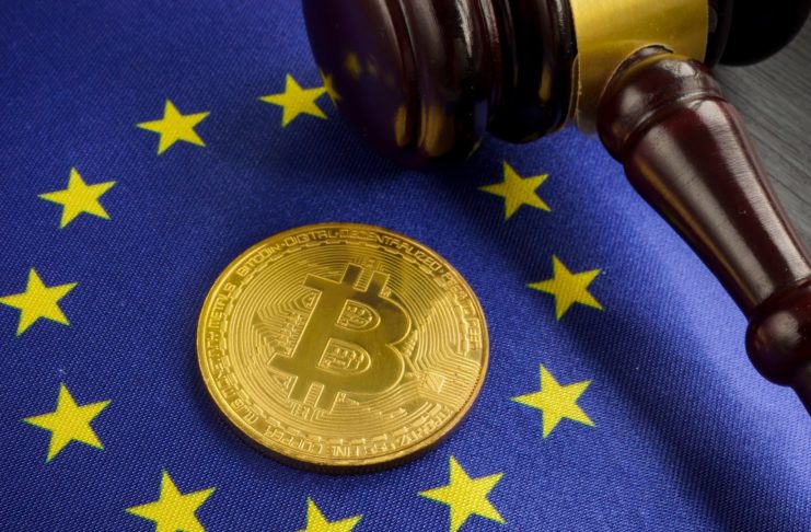 Dočkajú sa kryptomeny rozhodujúceho momentu v EÚ?