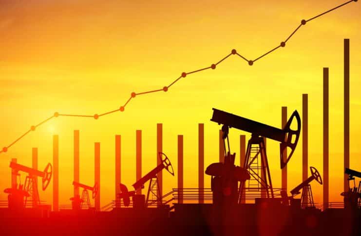 Ceny benzínu a ropy klesli
