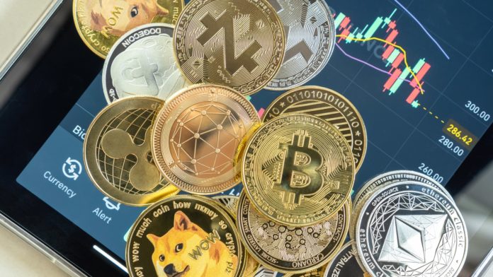 Niektoré kryptomeny začínajú dominovať. Zdroj: Shutterstock.com/Chinnapong Niektoré kryptomeny začínajú dominovať