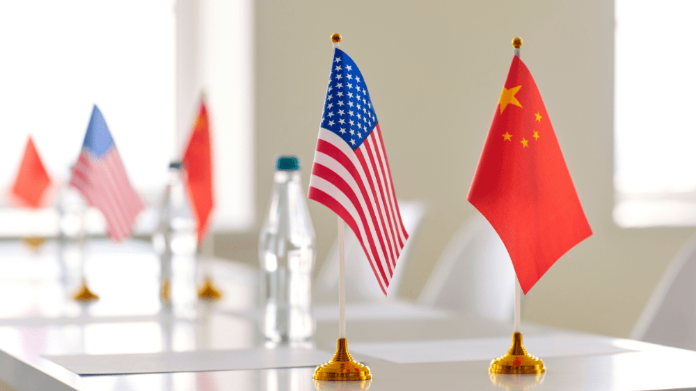 Čína a USA spolupracujú proti rizikám AI