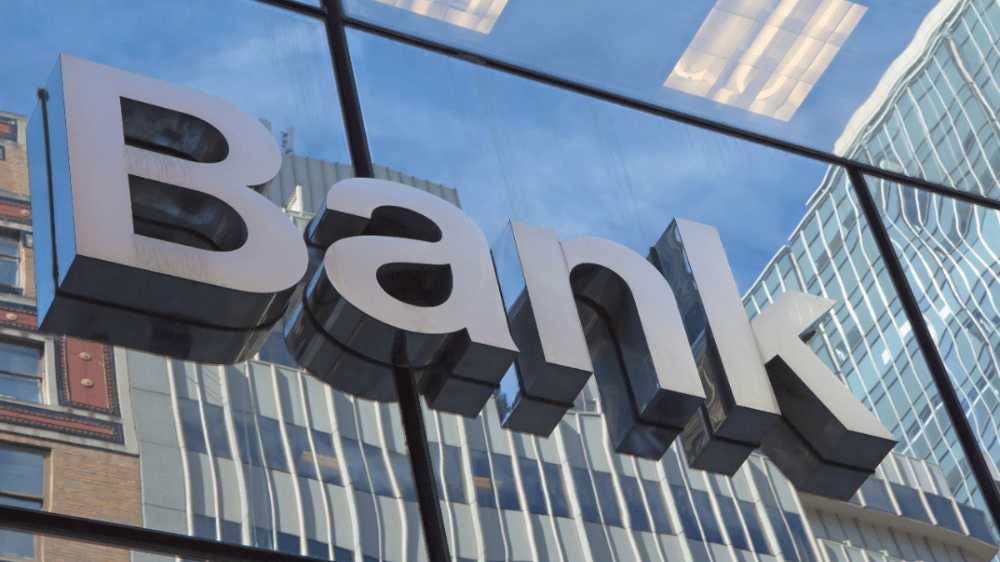 Banky vidia problémy v oblasti komerčných nehnuteľností