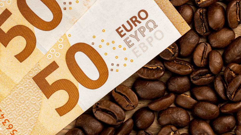 Cena kávy Arabica sa šplhá na rekordnú úroveň