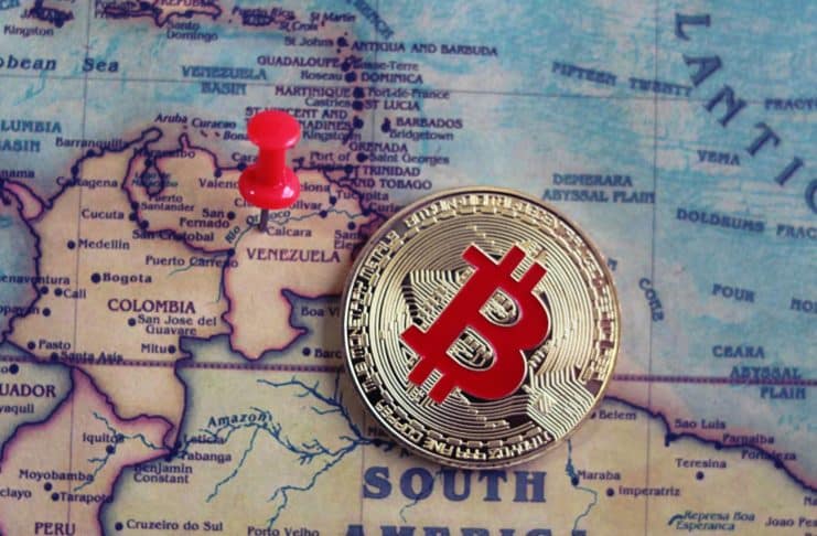 práve prebieha prvá Bitcoinizácia suverénneho štátu