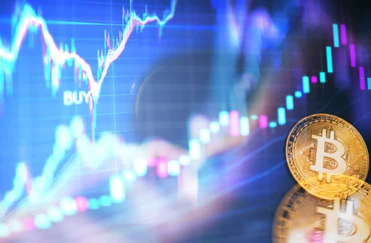 Bitcoin testuje hranicu 9 300 USD