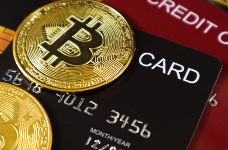 Tri veľké banky zakázali platby svojimi kreditnými kartami za kryptomeny