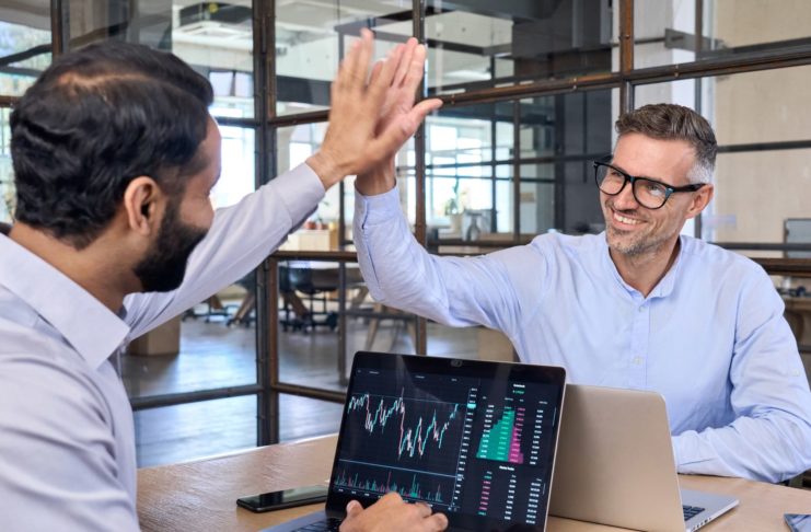 Investor nakúpil BTC za takmer miliardu USD – Wall Street sa zaujíma o BTC – USA neplánuje regulovať BTC…