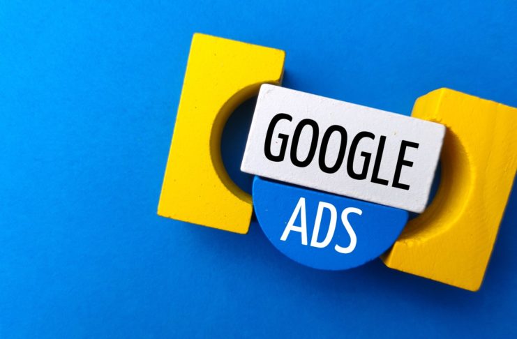 Google si posvieti na ICO reklamy.