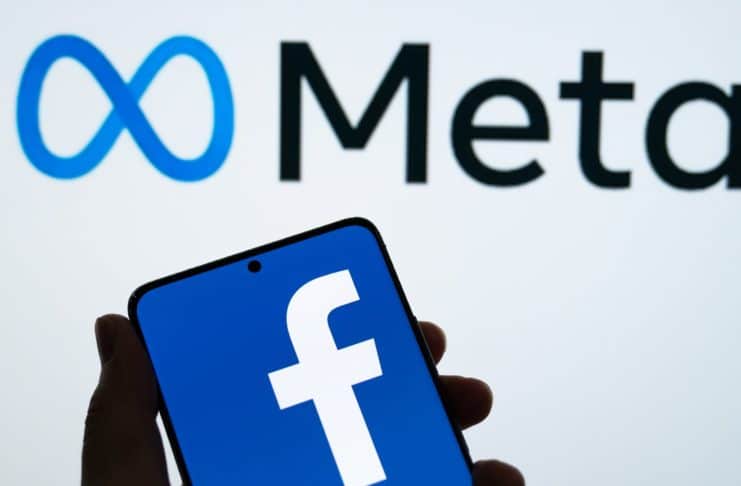 Facebook skúma možnú aplikáciu blockchainu.
