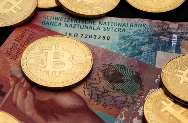 Švajčiarska banka spúšťa krypto peňaženku
