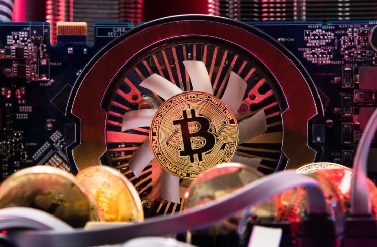 Hash rate sa vracia na ath