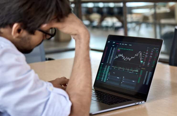Bitcoin a realizované straty