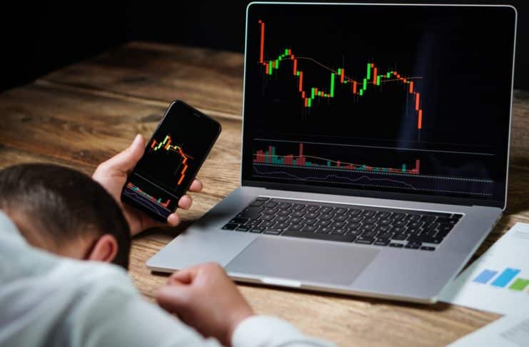 Guvernér Bank of England: „Buďte pripravení, že vďaka kryptomenám prídete o všetky svoje peniaze!"