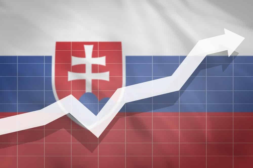 Národná banka Slovenska predpovedá ďalší rast inflácie a oslabenie ekonomického rastu krajiny