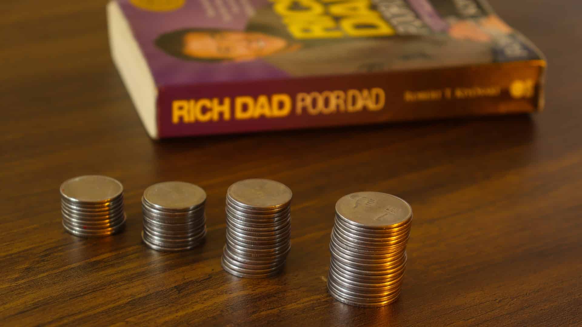Bohatý otec, chudobný otec: Aké myšlienky ukrýva kniha Roberta Kiyosakiho?