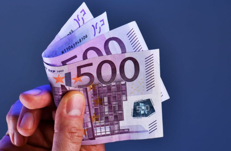 Ako investovať 1 000 €?