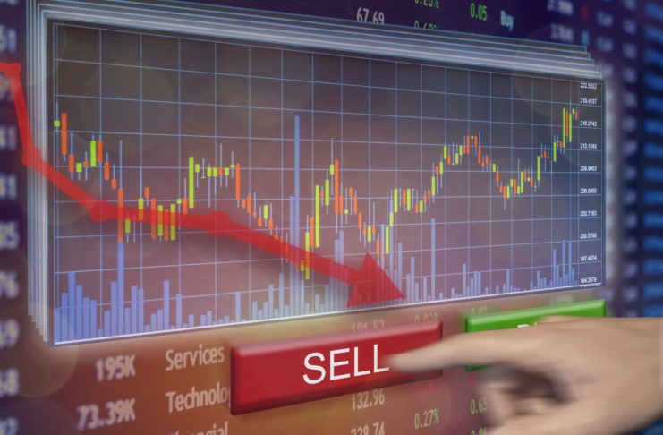 Michael Burry, ktorý predpovedal krach v roku 2008, predal všetky svoje akcie – Posiela signál?