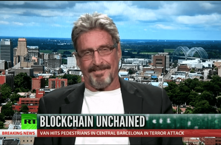 John McAfee, magnát a kontroverzná osoba zo sveta kryptomien je údajne nažive!