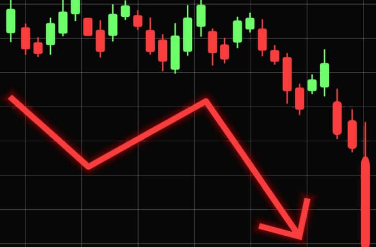 Pád kryptomien DOGE, XRP a ADA