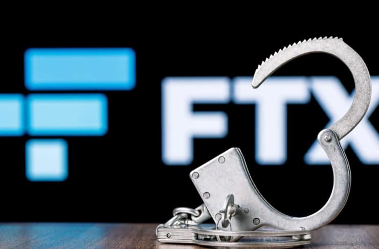Zakladateľ FTX konečne zatknutý!