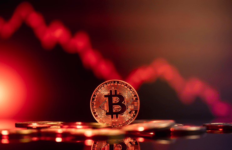 Bitcoin v máji narazil na vrchol.