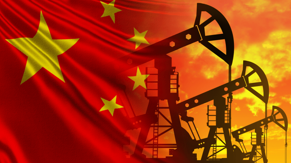 Čína ohrozuje trh s ropou. Benzín bude drahší