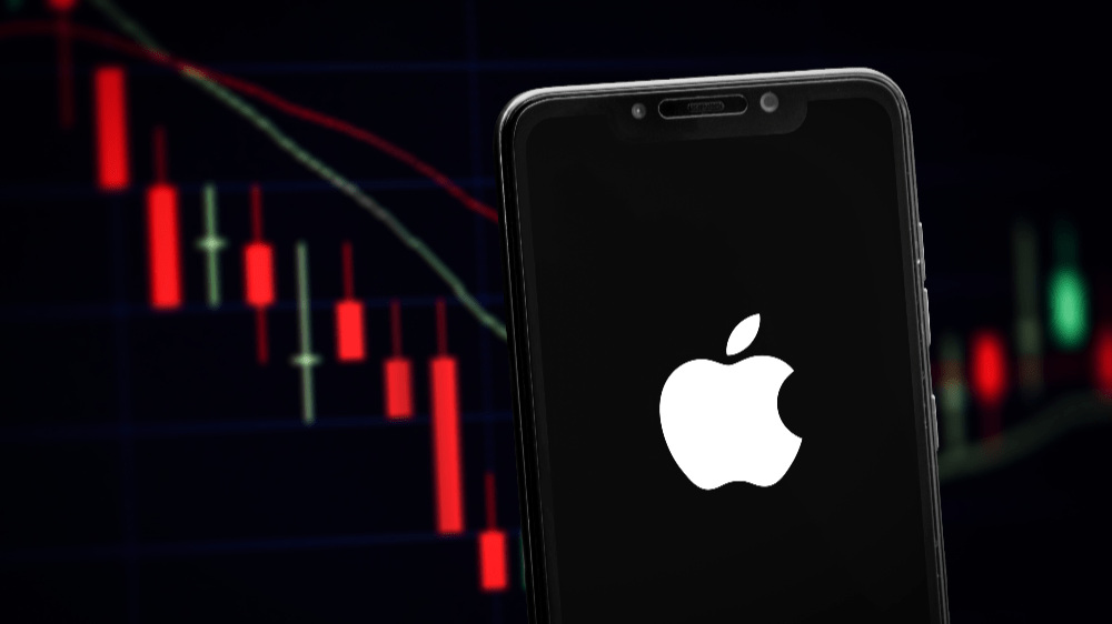 Apple akcie klesajú