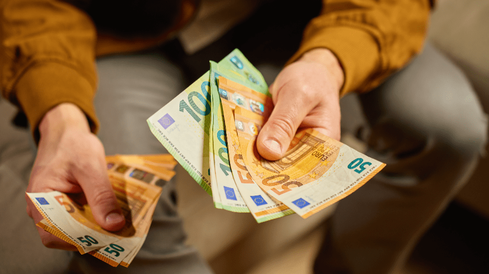 Investovanie s cieľom 100 000 eur do 35 rokov